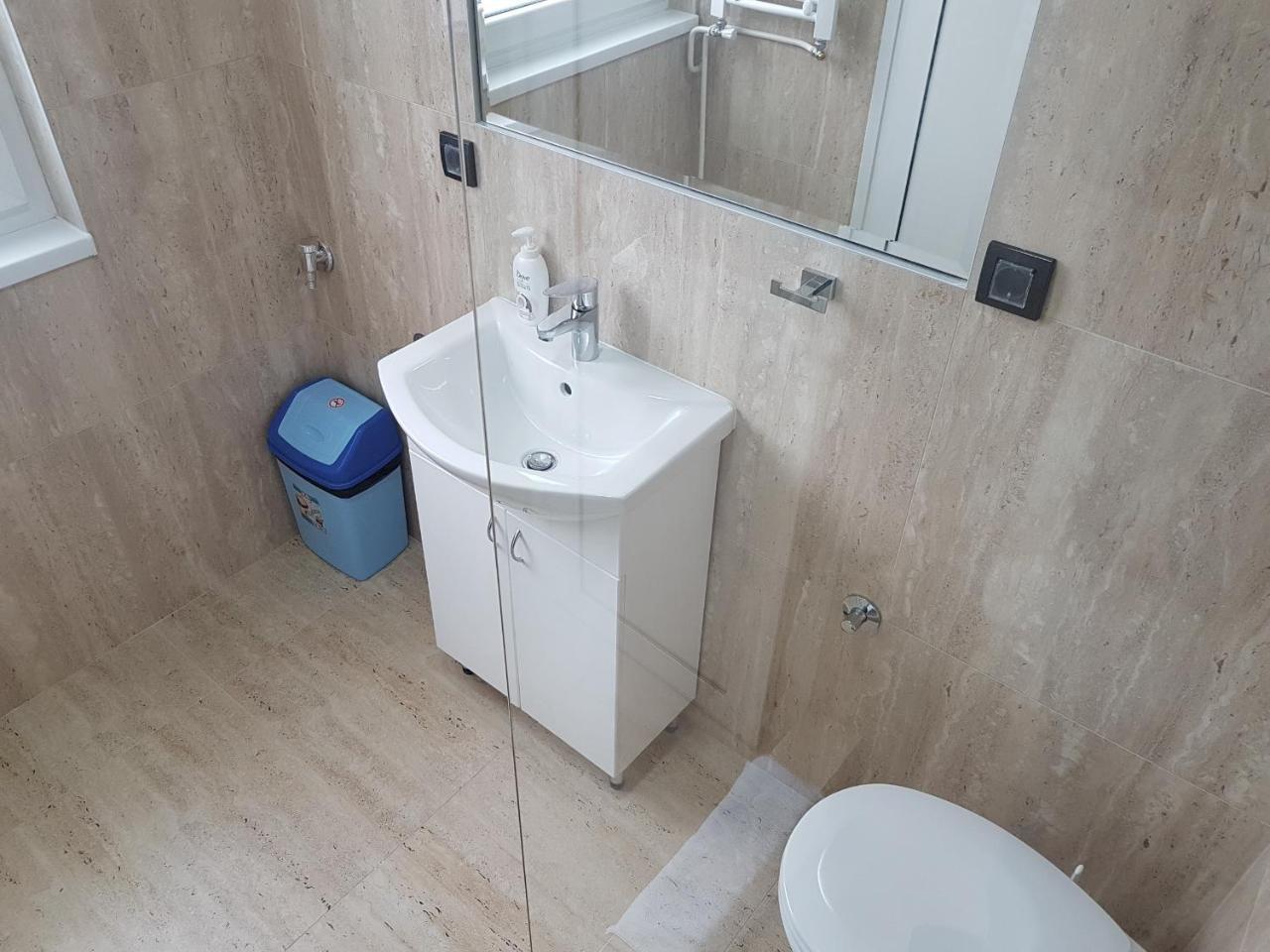 فاليفو Apartman Simic 2 المظهر الخارجي الصورة