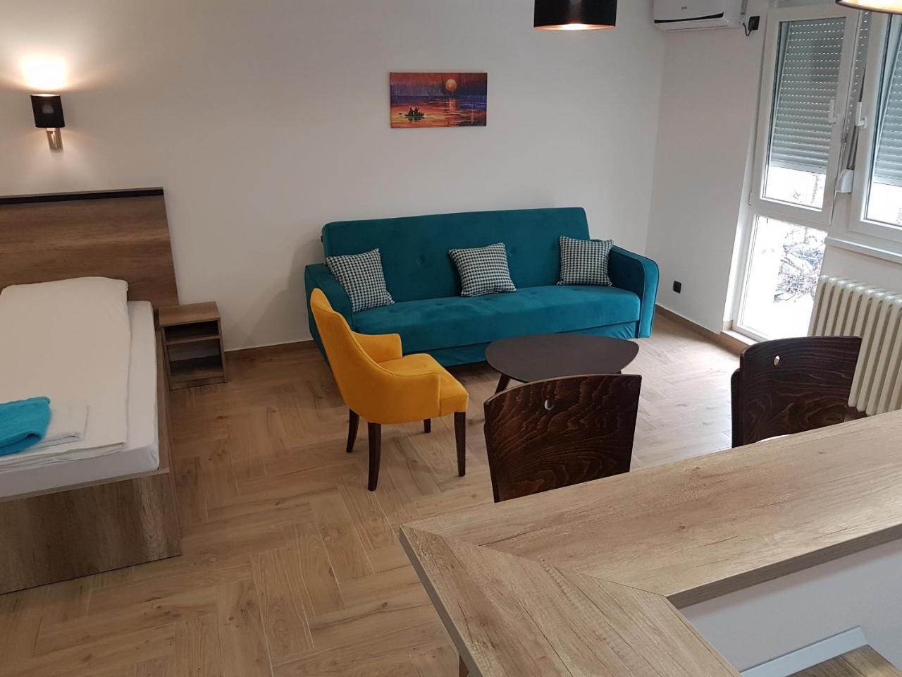 فاليفو Apartman Simic 2 المظهر الخارجي الصورة