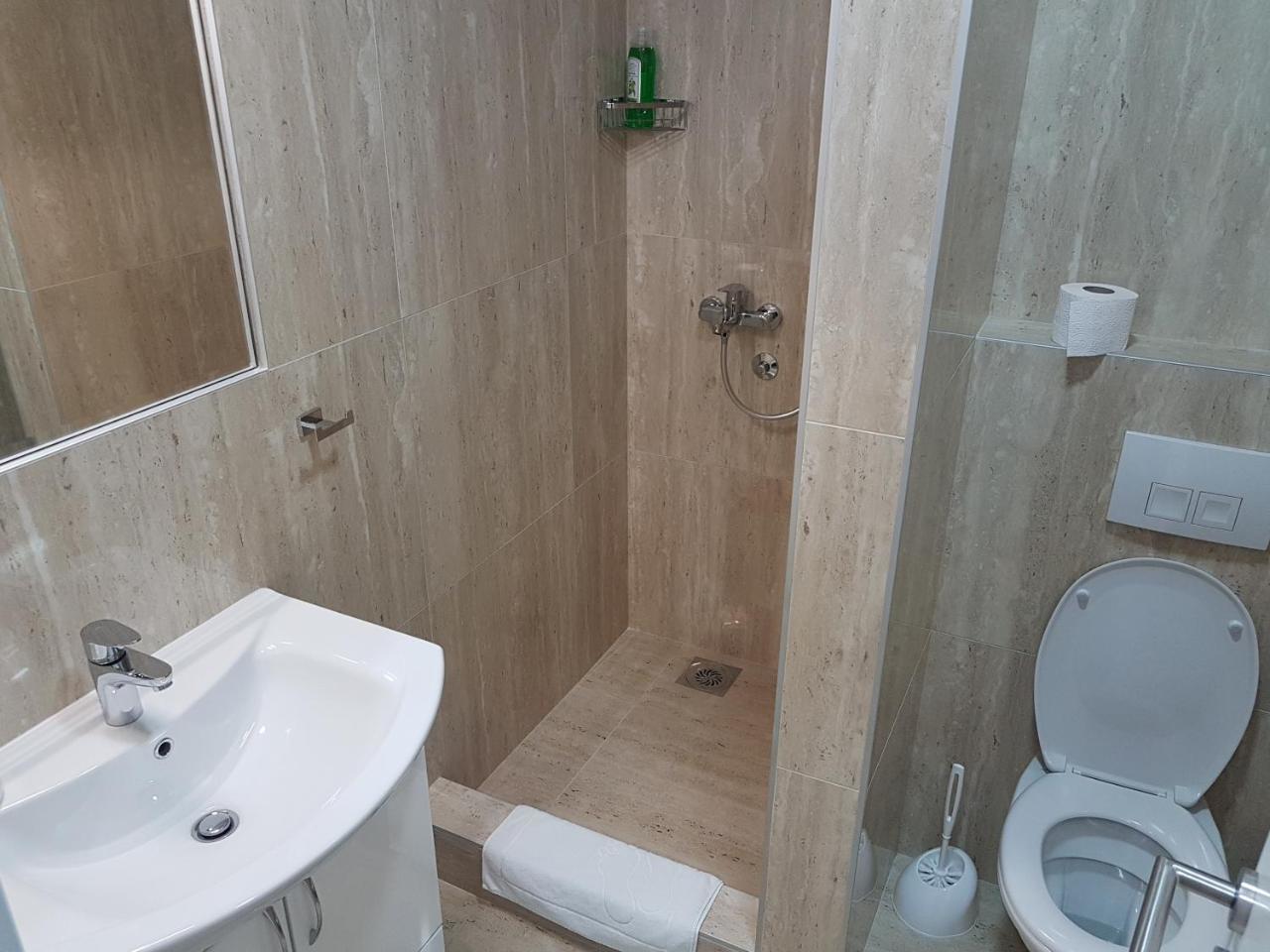 فاليفو Apartman Simic 2 المظهر الخارجي الصورة