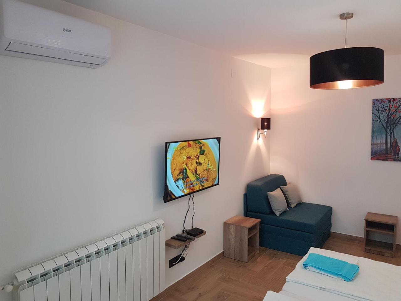 فاليفو Apartman Simic 2 المظهر الخارجي الصورة